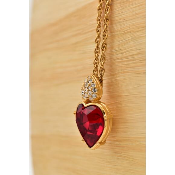 Swarovski Vintage Red Crystal Heart Necklace Rhinestone Gold Swan Signed BinBJ - Picture 10 of 12